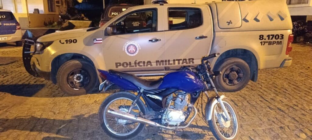 Material apreendido na casa do suspeito. Foto: Polícia Militar