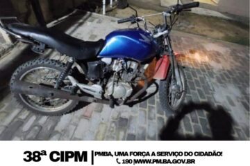 Moto apreendida em Carinhanha. Foto: Polícia Militar