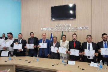 Prefeita, vice e vereadores.