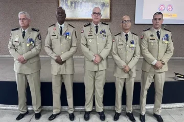 Troca de comando do 17º BPM e 24 BPM em Vitória da Conquista/Foto PM-BA