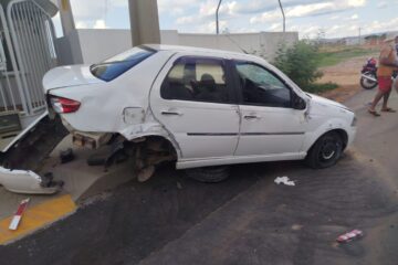 Carro envolvido no acidente. Foto: DFT