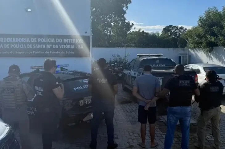 Suspeito preso. Foto: Divulgação/Polícia Civil