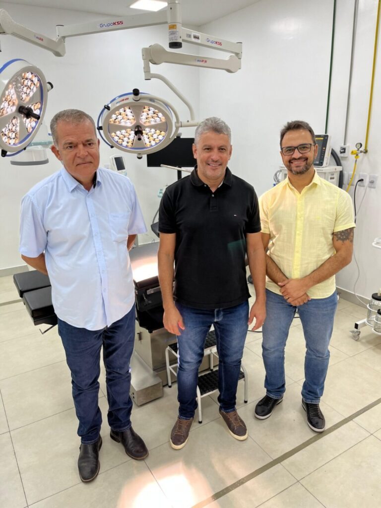 Lira, Nal e Júnior. Foto: Prefeitura de Guanambi