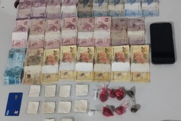 Material apreendido em Riacho de Santana. Foto: Rondesp-Mo