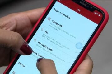 Duaci Santos tem celular clonado