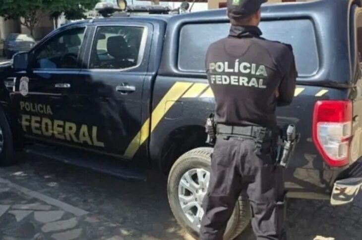 Polícia Federal cumpre mandados em Bom Jesus da Lapa em operação contra venda irregular de celulares
