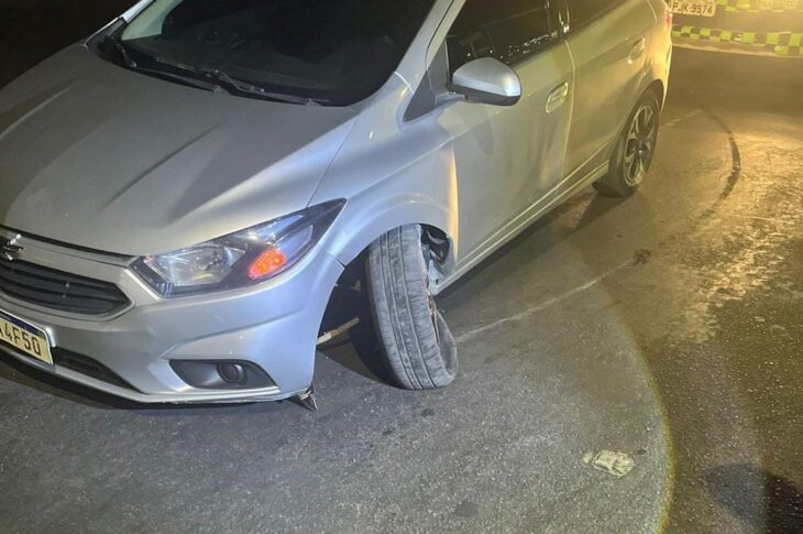 Veículo é abandonado após possível colisão em Guanambi