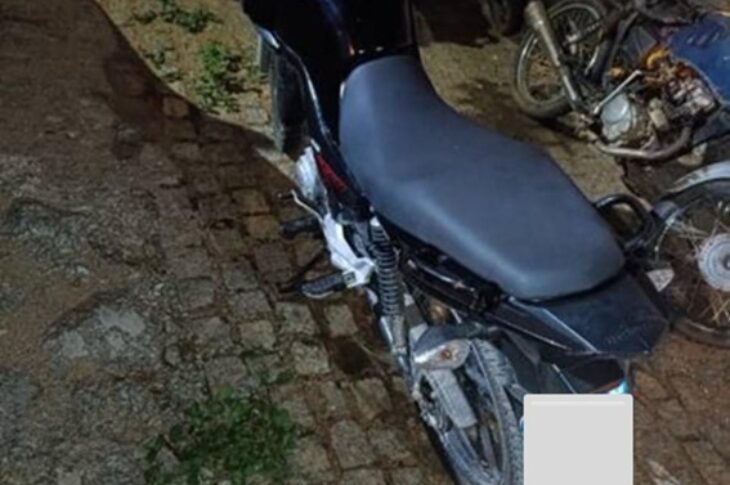 Motocicleta com chassi e motor adulterados é apreendida em Guanambi