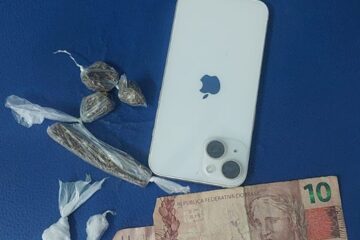 Homem é preso por tráfico de drogas após tentar fugir da polícia no bairro Joaquim Fernandes em Guanambi