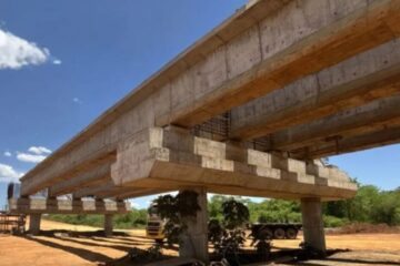 Obras da BR-030 entram na fase final com construção de pontes entre Cocos e Carinhanha