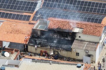 Fogo em ar-condicionado causa danos em supermercado no centro de Iuiú