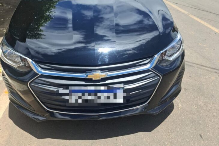 Polícia Militar recupera veículo com restrição de furto em Licínio de Almeida