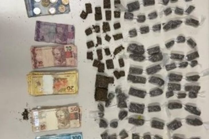Suspeitos são surpreendidos com drogas e mais de R$ 1,3 mil durante ação policial em Guanambi