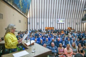 Ivana Bastos ressalta a democracia e a harmonia entre os três Poderes na reabertura dos trabalhos legislativos