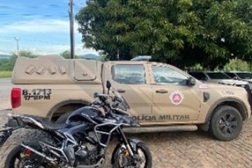 Homem é detido e moto com restrição de furto e roubo é recuperada no bairro Beija Flor em Guanambi