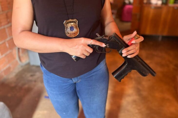 Polícia Civil cumpre mandados e prende suspeito de três homicídios em Bom Jesus da Lapa